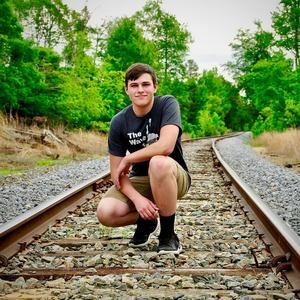 Meet your Posher, Cameron